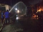 Saat Waktu Sahur, Tiga Warung di Bundaran Gubug Terbakar