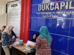 Pacu Kinerja Pelayanan, Disdukcapil Kudus Beri Penghargaan ke Pegawai