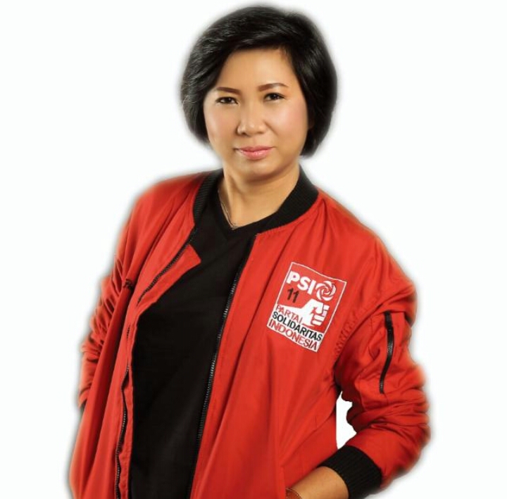Ketua DPD PSI Semarang, Melly Pangestu