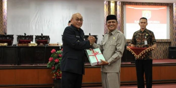 Pecah Kongsi, Wabup Kendal Siap Lawan Mirna