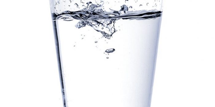 9 Manfaat Mengonsumsi Air Zamzam