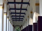 Cerita Mistis Lawang Sewu, Mulai Sumur Tua sampai Penampakan Noni Belanda