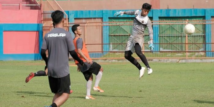 Pemain Persijap saat latihan rutin di Stadion GBK Jepara