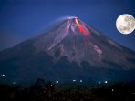 Ragam Manfaat Abu Vulkanik Gunung Merapi