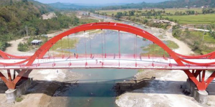 Jembatan Kali Gintung