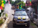 Polsek Randudongkal Aktif Semprot Disinfektan di Desa