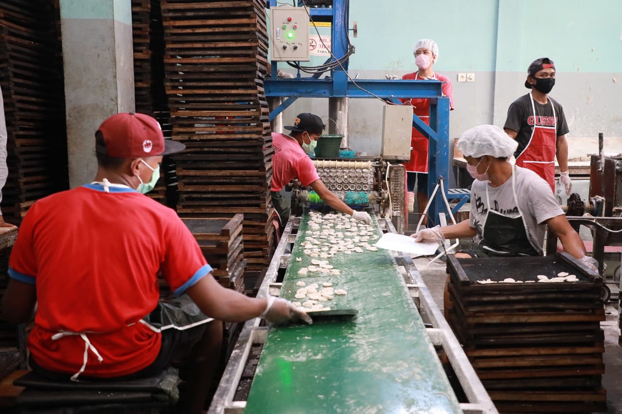UMKM pembuatan kerupuk di Semarang
