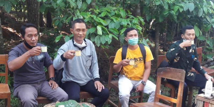 “Ngopi bareng” Warnai Peringatan Hari Kopi Sedunia Di Temanggung