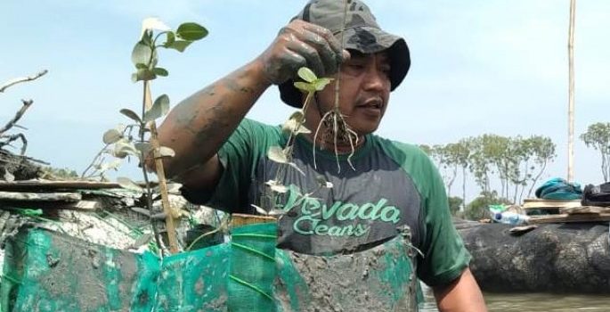 Wasito warga Desa Kartikajaya, Kecamatan Patebon