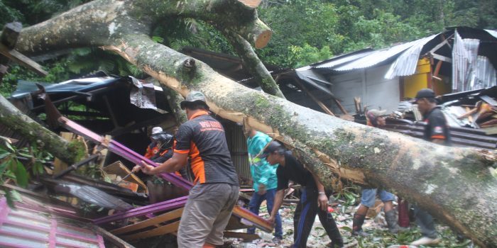 Tim BPBD bersama Satgas Japan dan relawan FRPB
