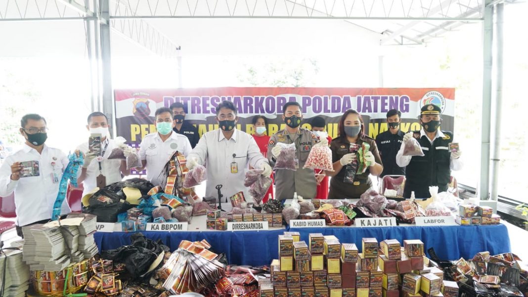 pemusnahan narkoba di kantor Dirresnarkoba Polda Jateng