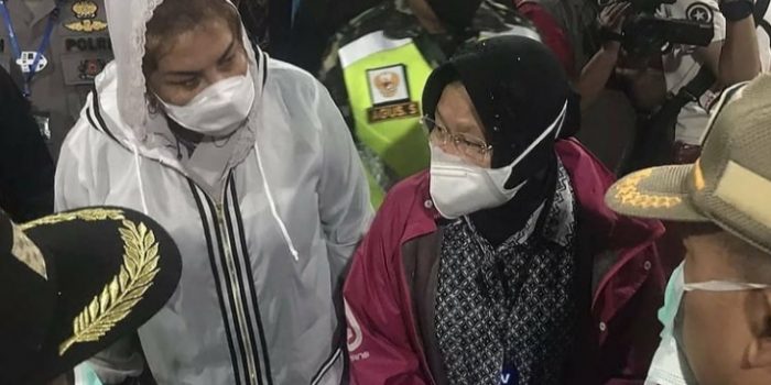 Mensos Sambangi Korban Bencana di Kota Semarang