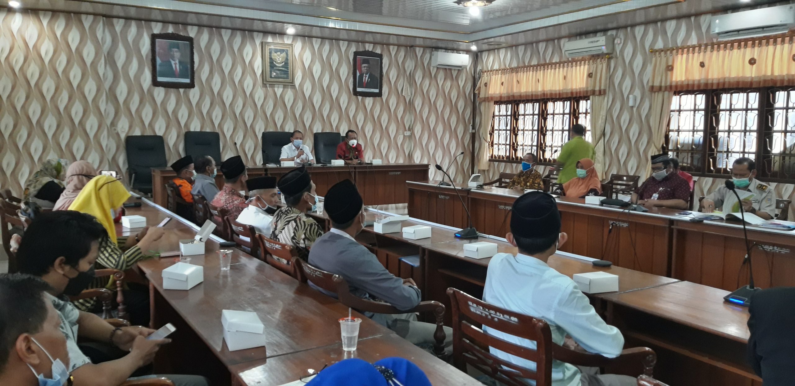 Audiensi warga Wonosalam dengan DPRD Demak