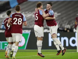 Gemilang, Lingard Dongkrak Posisi West Ham Finis Empat Besar