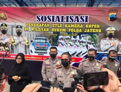 Helm Satlantas Bakal Dipasang Kamera Tilang