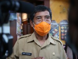 Petani Dimbau Tunda Jual Hasil Panen