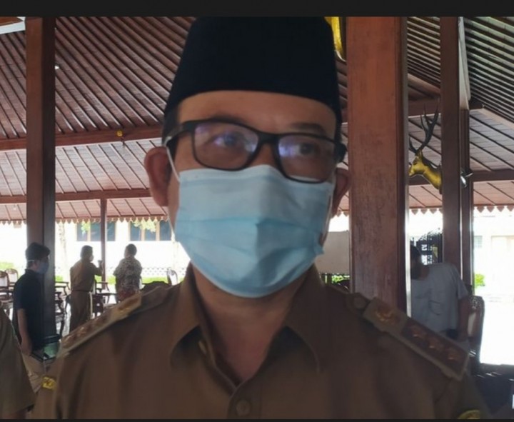 Achmad Husein, Bupati Banyumas