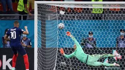 Mbappe Minta Maaf Gagal dalam Adu Penalti