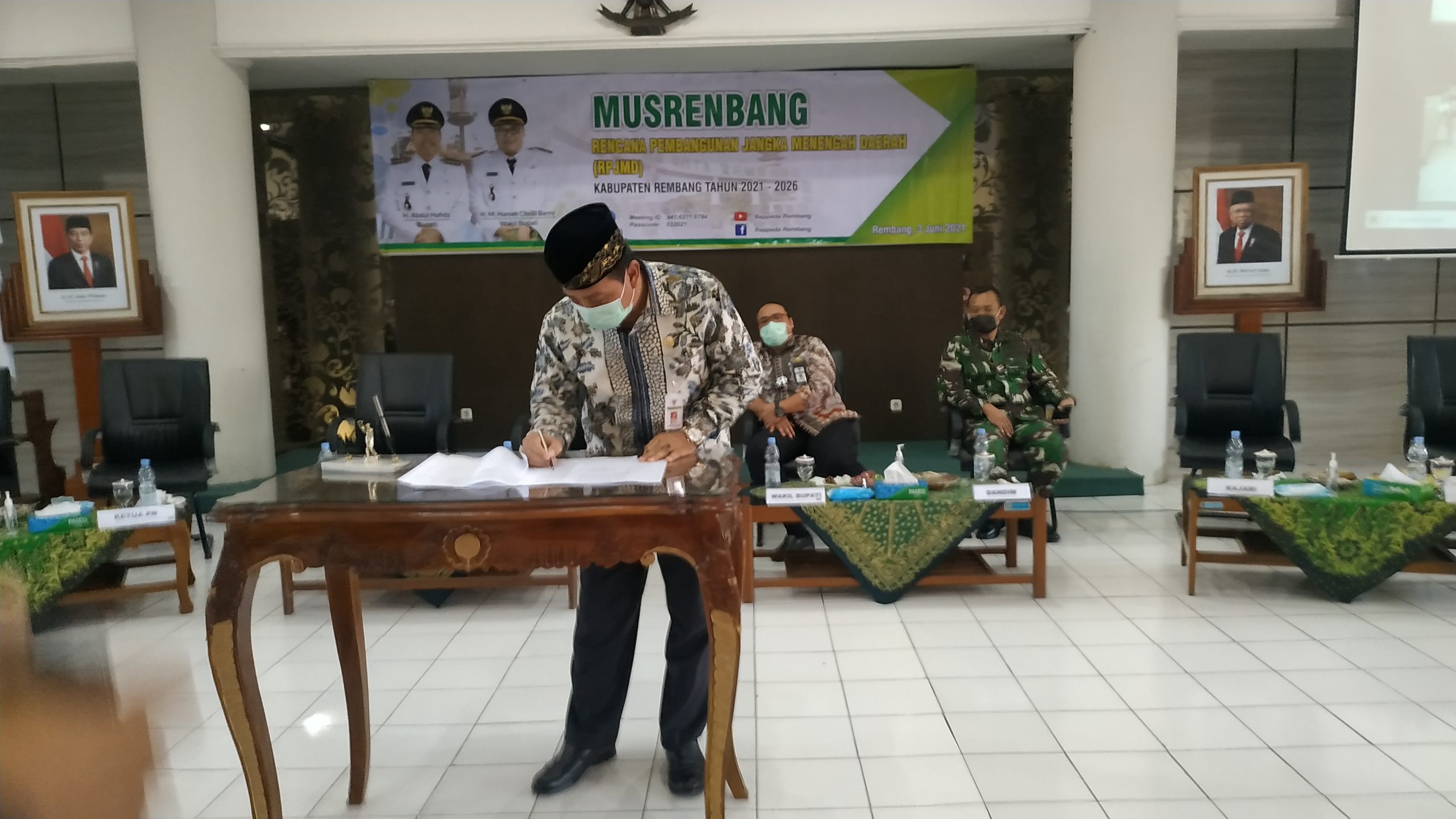Bupati Rembang Abdul Hafidz