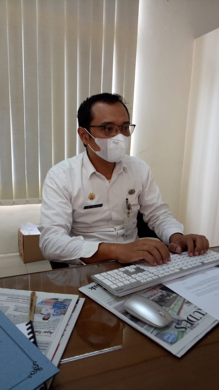 Sekretaris Disdukcapil Kudus Putut Winarno