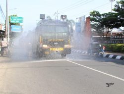 Tekan Penyebaran Covid-19 di Kudus, Kapolda dan Pangdam Lakukan Penyemprotan Disinfektan