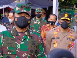 Cek Pelaksanaan Vaksinasi Di Rumah Sakit Marga Husada, Panglima TNI dan Kapolri Sampaikan ini Kepada Peserta Vaksinasi