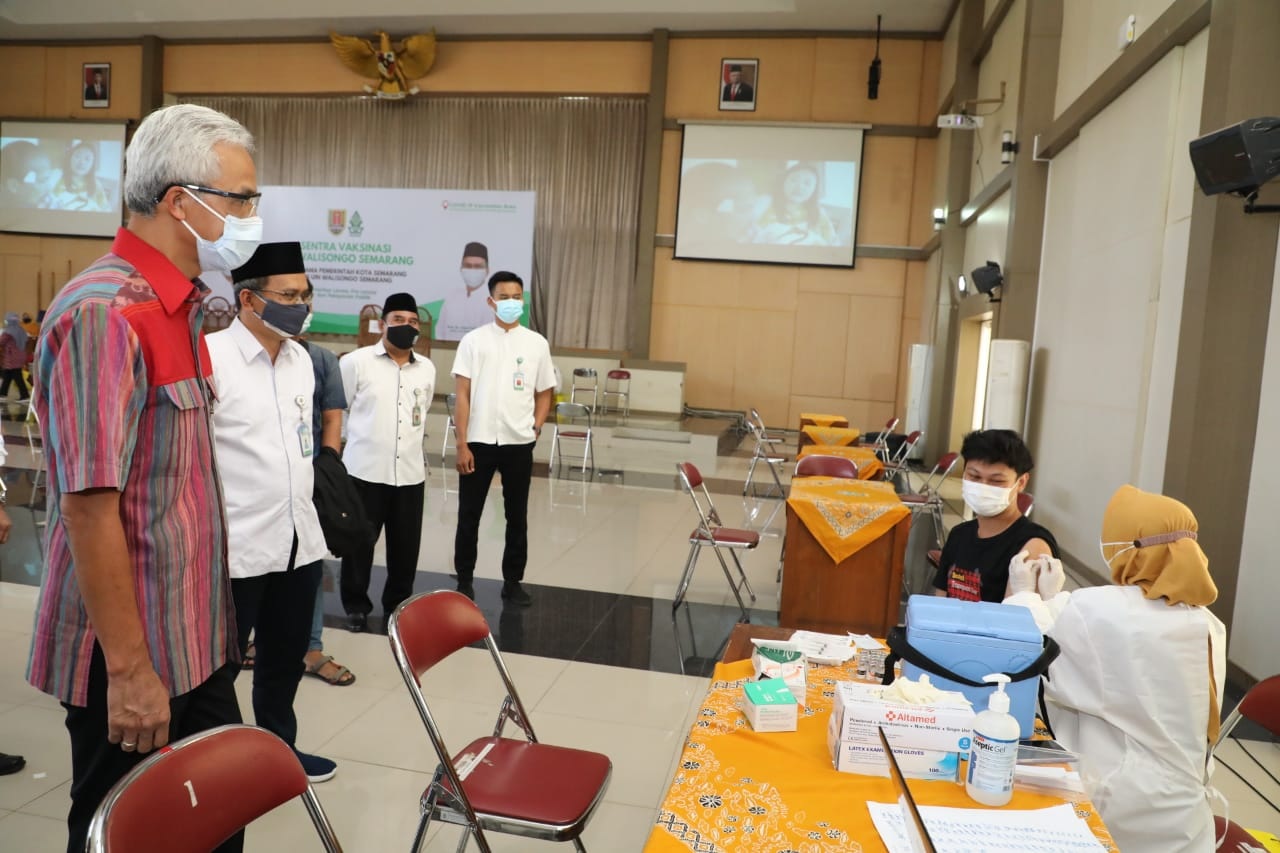 Gubernur Jawa Tengah Ganjar Pranowo