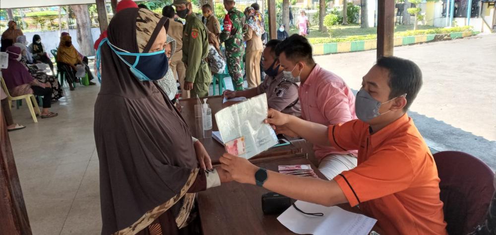 bantuan sosial tunai