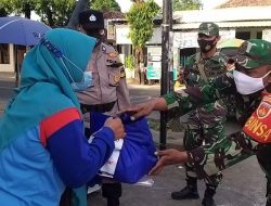 Polsek Bae Bagikan Baksos ke Masyarakat