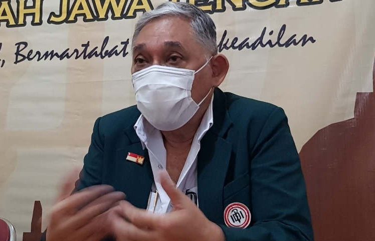 Ketua Ikatan Dokter Indonesia (IDI) Jawa Tengah Djoko Handojo