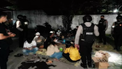 Amankan Belasan Warga Pesta Miras