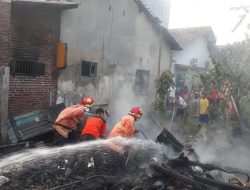 Kebakaran, Anak Pemilik Rumah Sempat Terjebak Kobaran Api