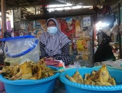 Lezatnya Ayam Ingkung Pasar Brambang, Makanan Khas Jawa Bernilai Spiritual