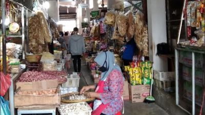 Harga Telur Ayam Mulai Turun