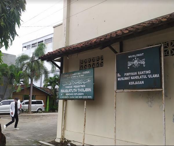 Pondok Pesantren Raudlatuth Tholibin