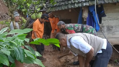 3 Desa Dilanda Tanah Longsor, Satu SD Terdampak