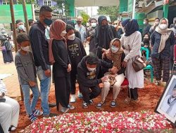 Tokoh Pers Margiono Dikebumikan