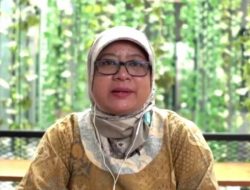 Tingkatkan Literasi Digital Warga Lansia