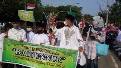 Kirab Aswaja PRNU Krapyak Semarang