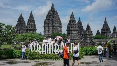Dukung Perubahan Pandemi Jadi Endemi