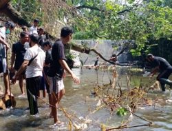 Ratusan Masyarakat Sleman Membersihkan Sungai Serentak Di 10 Titik