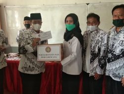 PGRI Salurkan Bantuan untuk Guru dan Korban Banjir