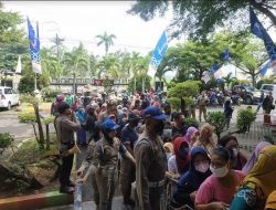 Pasar Murah di Plaza Pragolo Diserbu Warga