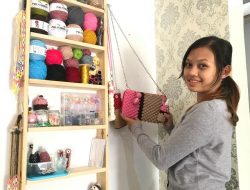 Produksi Kerajinan Kekinian, Erma Incar Pasar Anak Muda