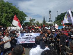 Ribuan Masa BPD Tuntut Kenaikan Tunjangan