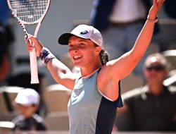Iga Swiatek tak Menaruh Harapan di Wimbledon