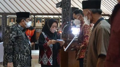100 Warga Kabupaten Purbalingga Terima Program BSPS