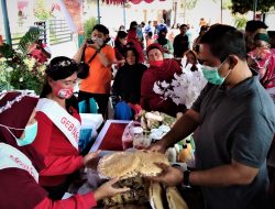 Majukan UMKM, Warga Peterongan Semarang Gelar Pasar Rakyat