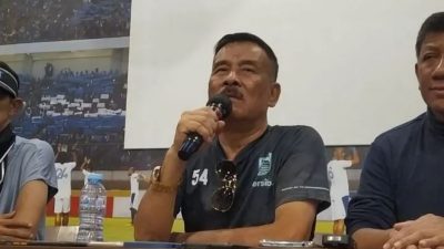 Robert Alberts Mundur, Persib Incar Pelatih Asing