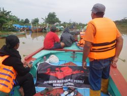 Jampisawan Dorong Pemerintah Tangani Sampah di Sungai Juwana